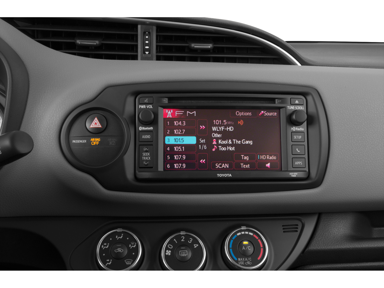 2015 Toyota Yaris L