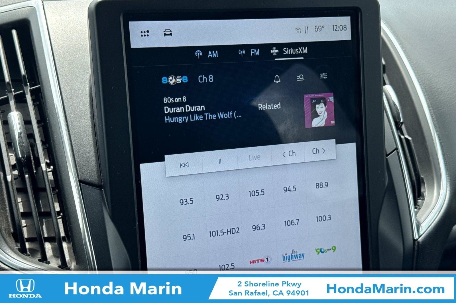 2023 Ford Edge Titanium