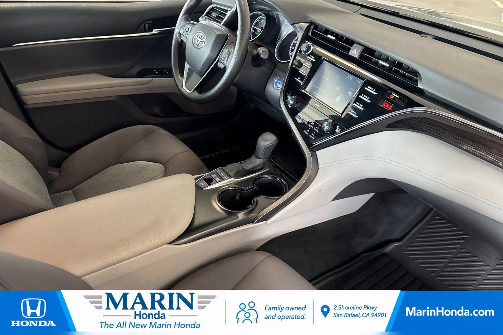 2020 Toyota Camry Hybrid LE