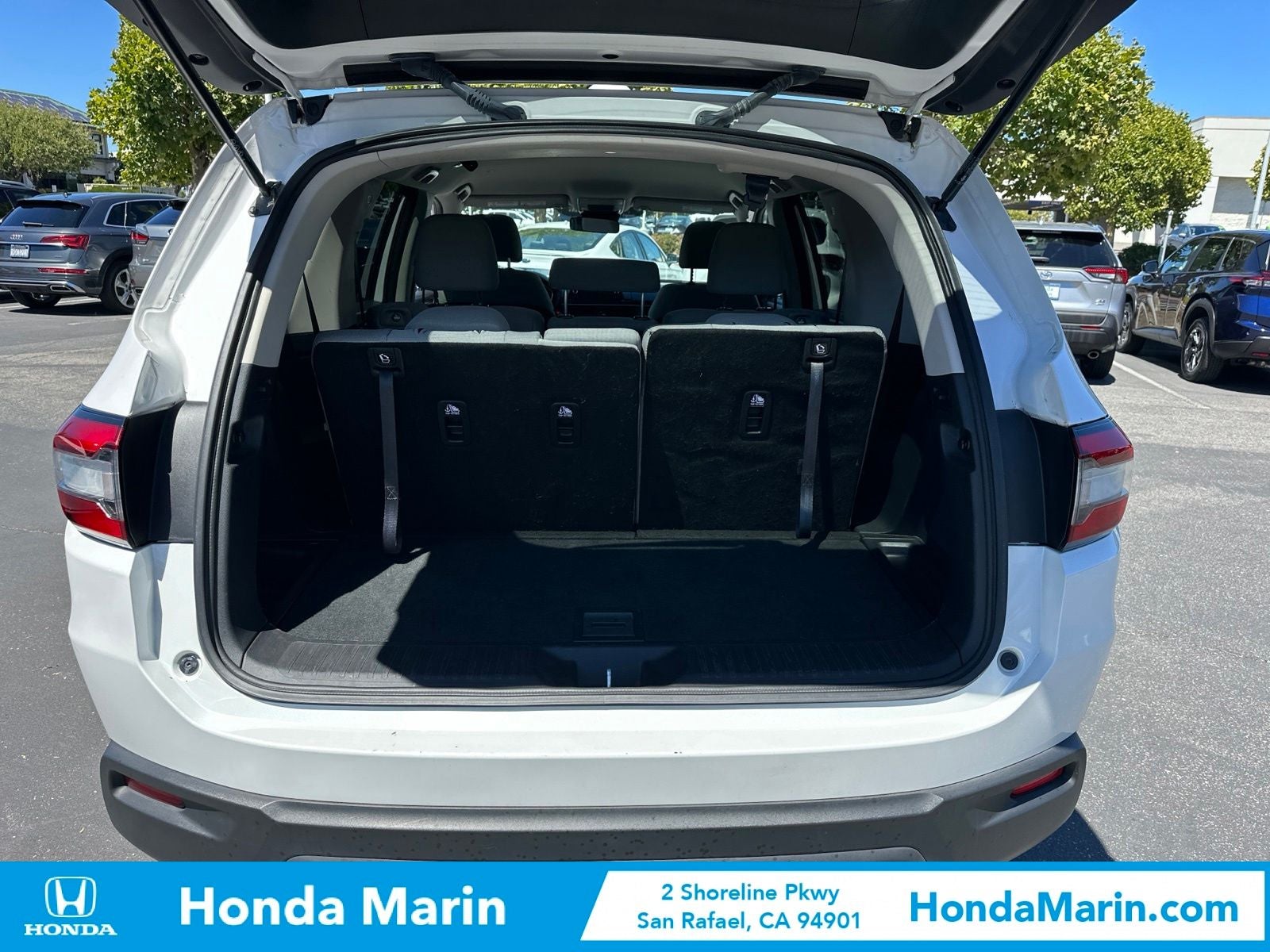2023 Honda Pilot LX