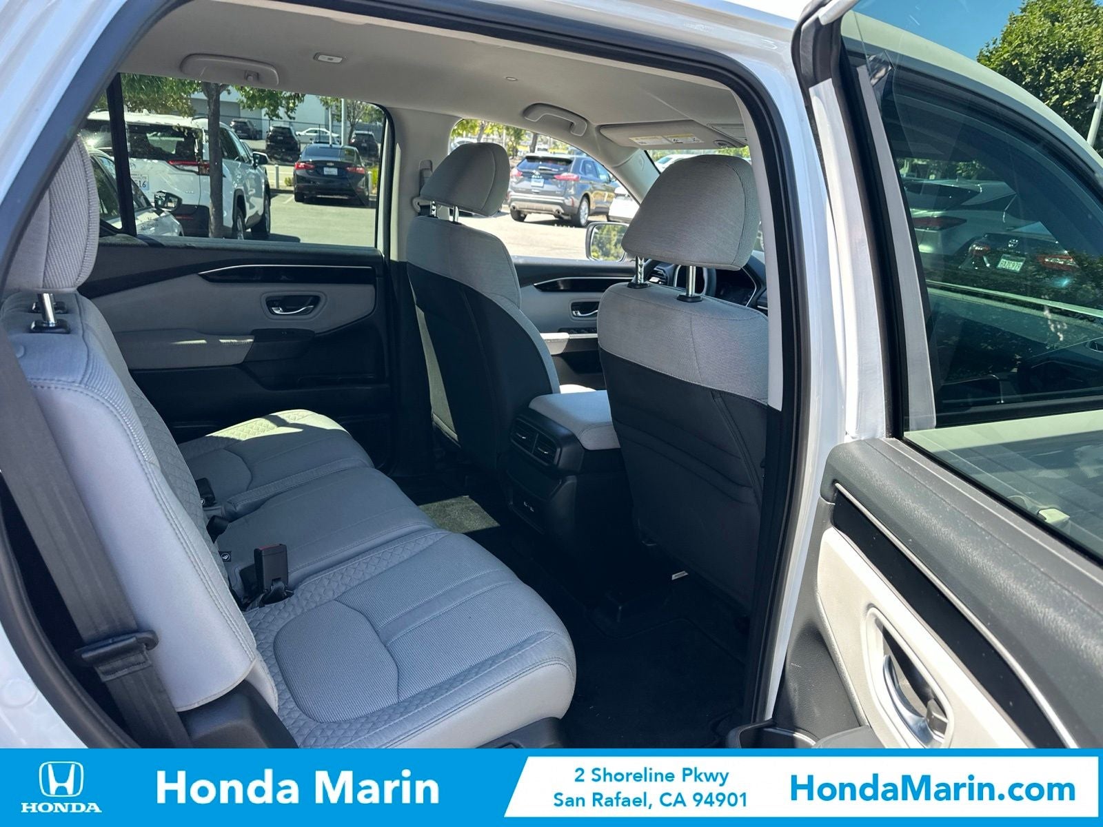 2023 Honda Pilot LX