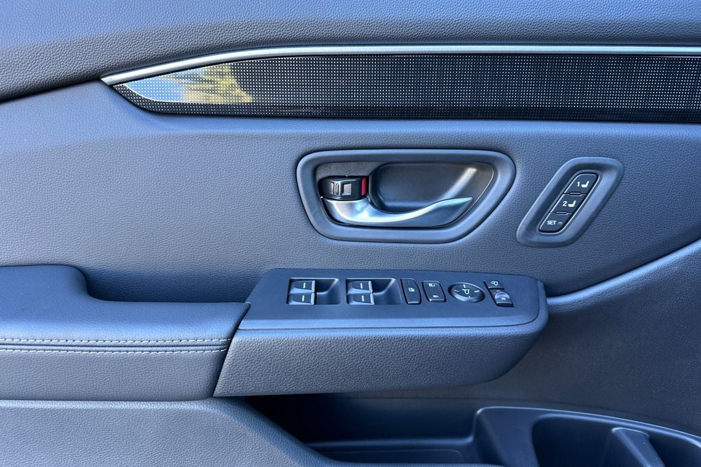 2025 Honda Pilot AWD ELITE