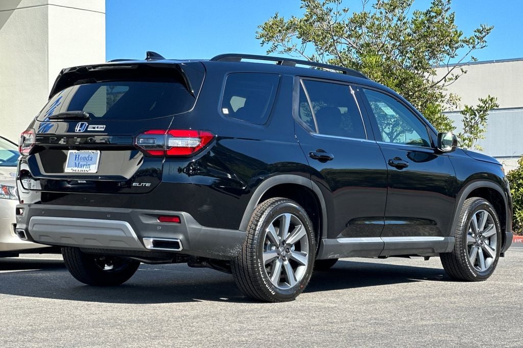 2025 Honda Pilot AWD ELITE