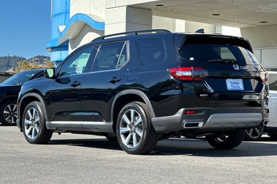 2025 Honda Pilot AWD ELITE