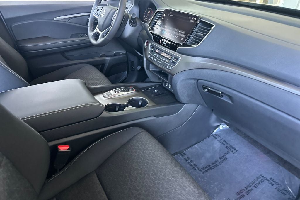 2025 Honda Ridgeline AWD SPORT