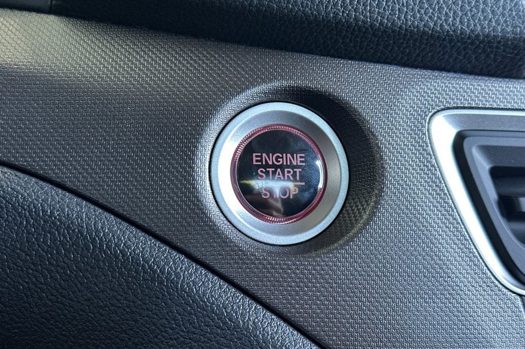 2025 Honda Ridgeline AWD SPORT