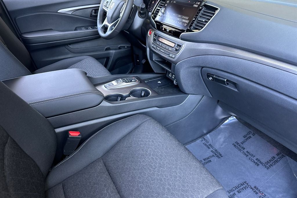 2025 Honda Ridgeline AWD SPORT