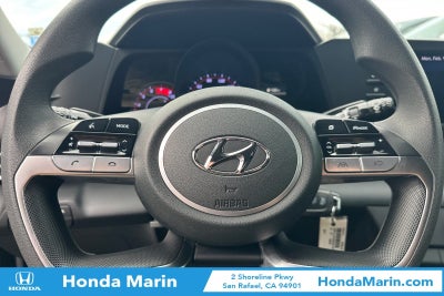 2022 Hyundai Elantra SE