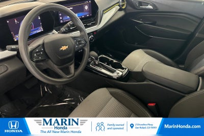 2025 Chevrolet Trax LT