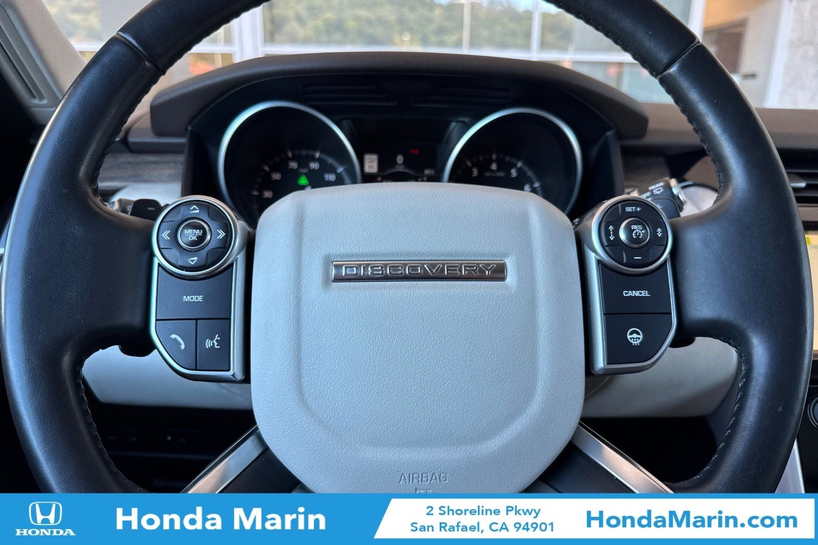 2017 Land Rover Discovery HSE Luxury