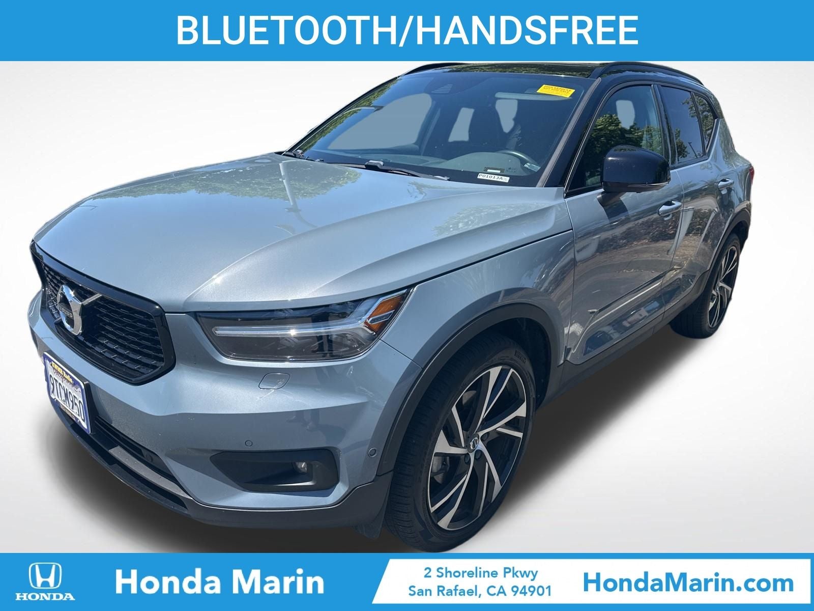 2022 Volvo XC40 R-Design
